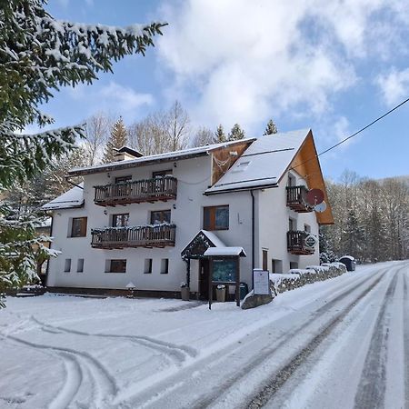 Penzion Zázrifka Zázrivá Exterior foto